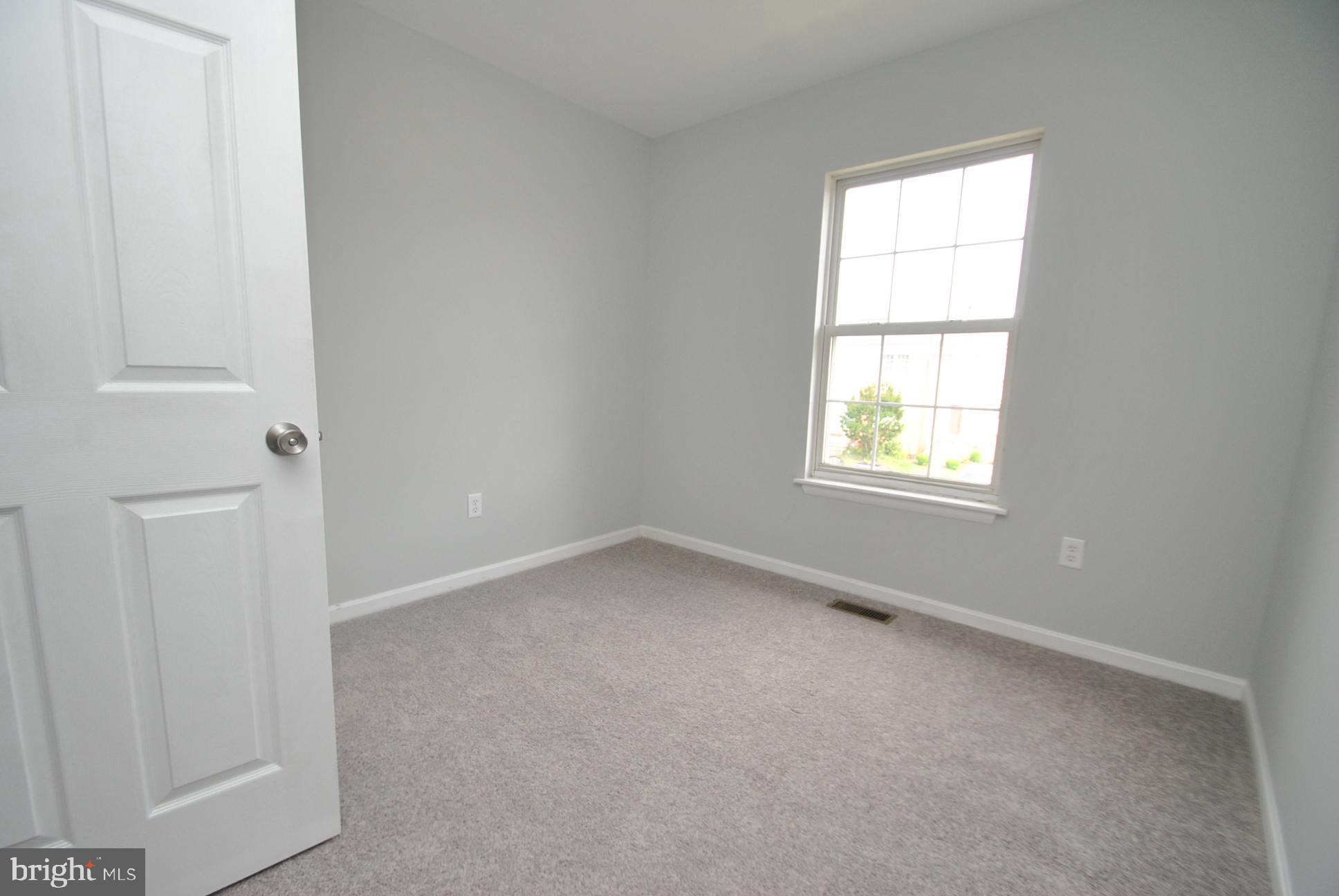 25 Open Gate Court Baltimore, MD 21236 - Photo 17 of 29 2ND BEDROOM UPPER LEVEL