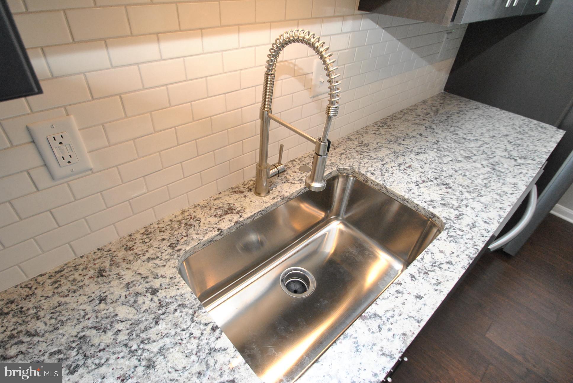 25 Open Gate Court Baltimore, MD 21236 - Photo 9 of 29 EXTRA WIDE UNDER MOUNT GRANITE SINK