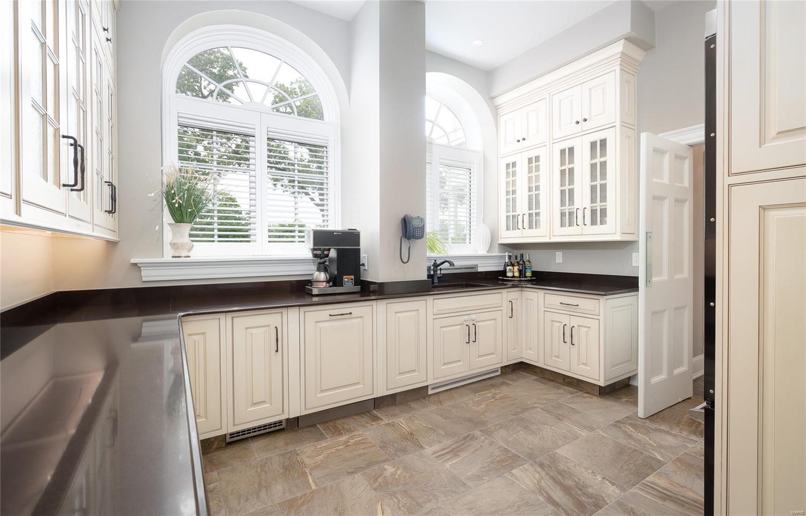 12 Danforth Road Alton, IL 62002 - Photo 9 of 65