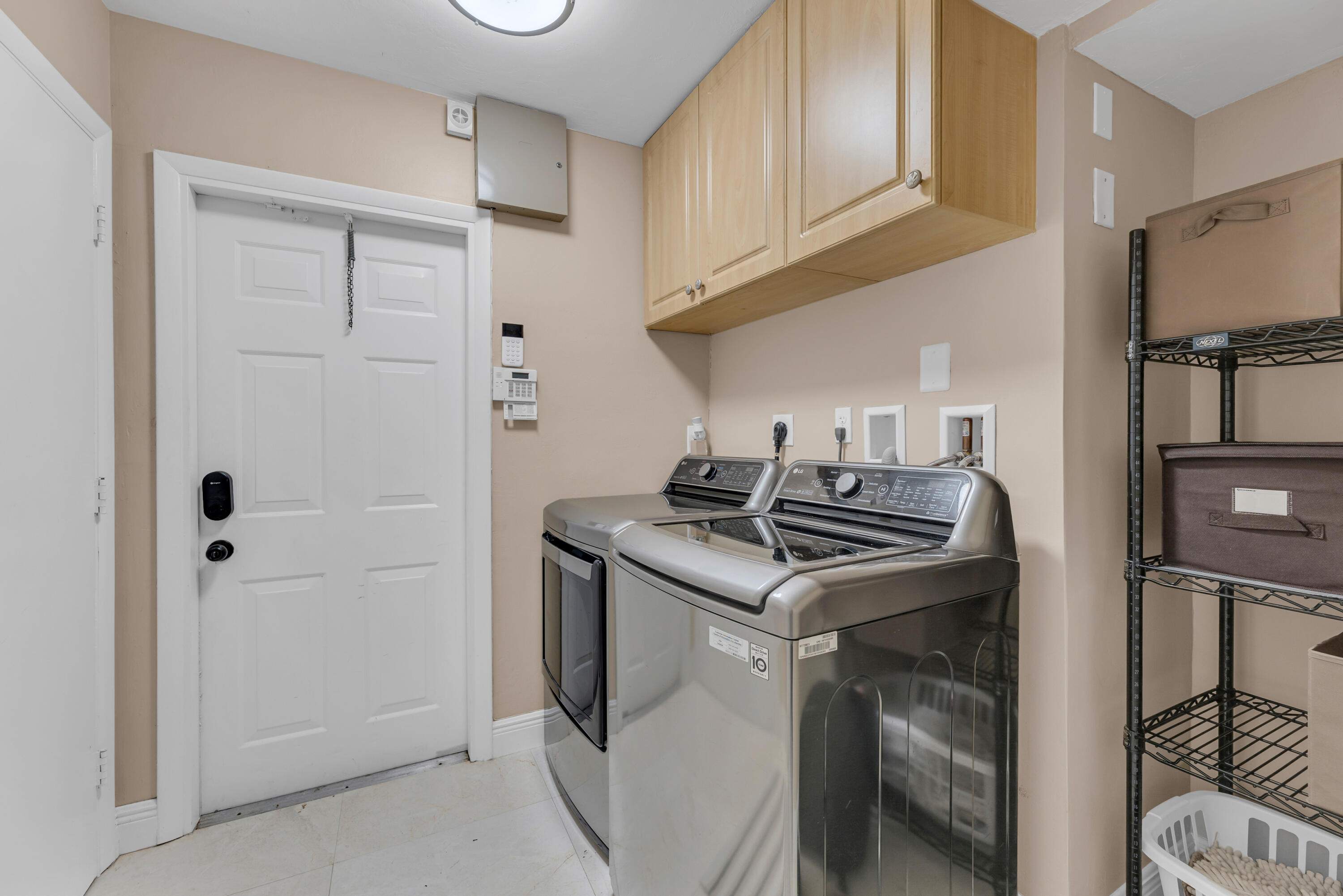 774 Oleander Street Boca Raton, FL 33486 - Photo 31 of 39 Interior Laundry