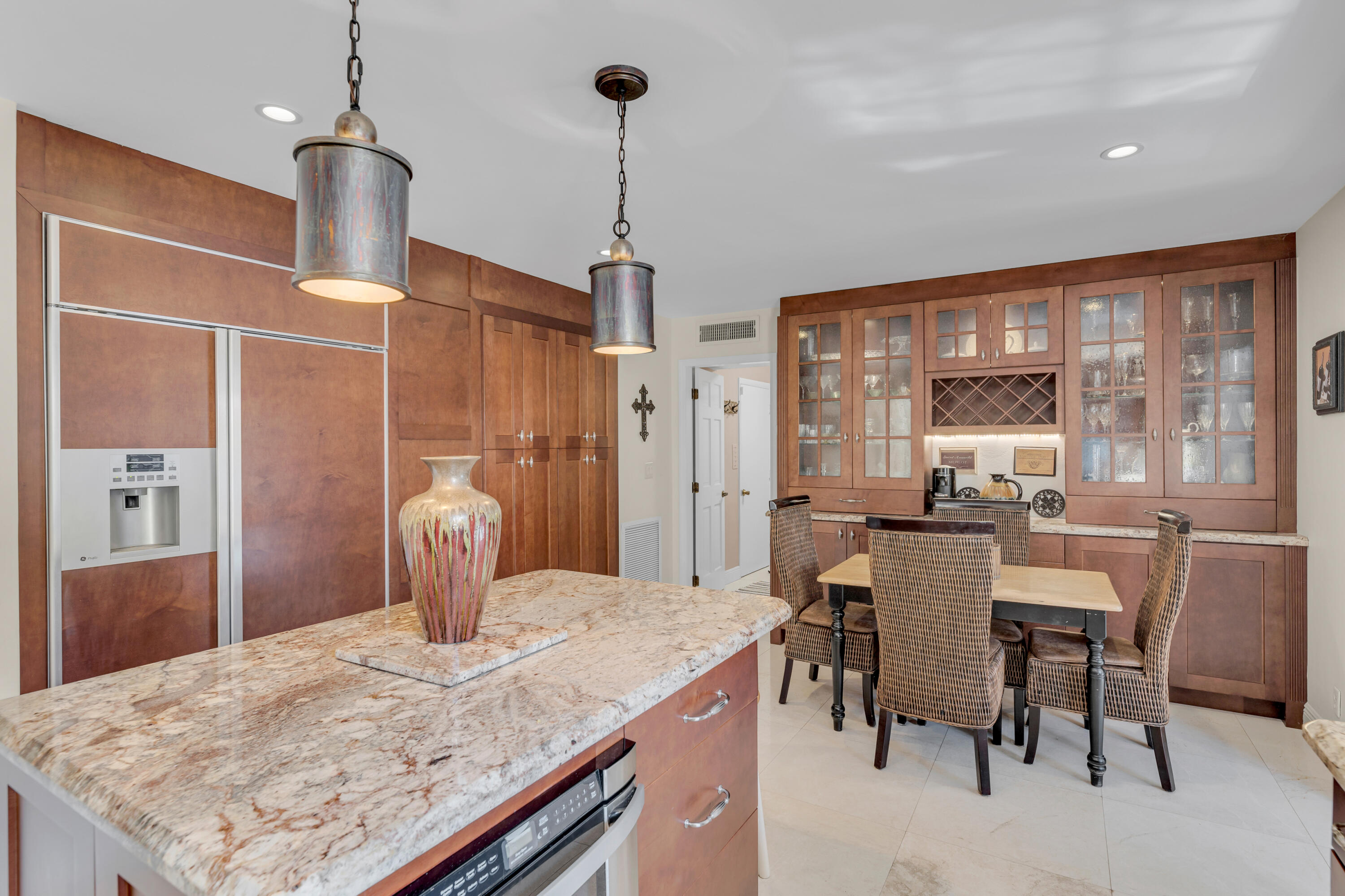 774 Oleander Street Boca Raton, FL 33486 - Photo 7 of 39 Kitchen