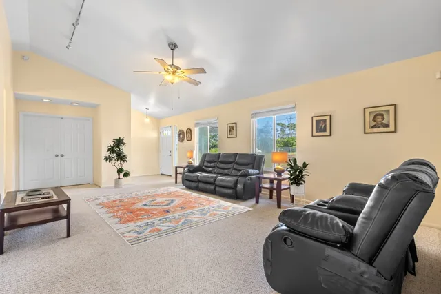 $498,000 | 15-1954 7th Avenue, Keaau, HI 96749