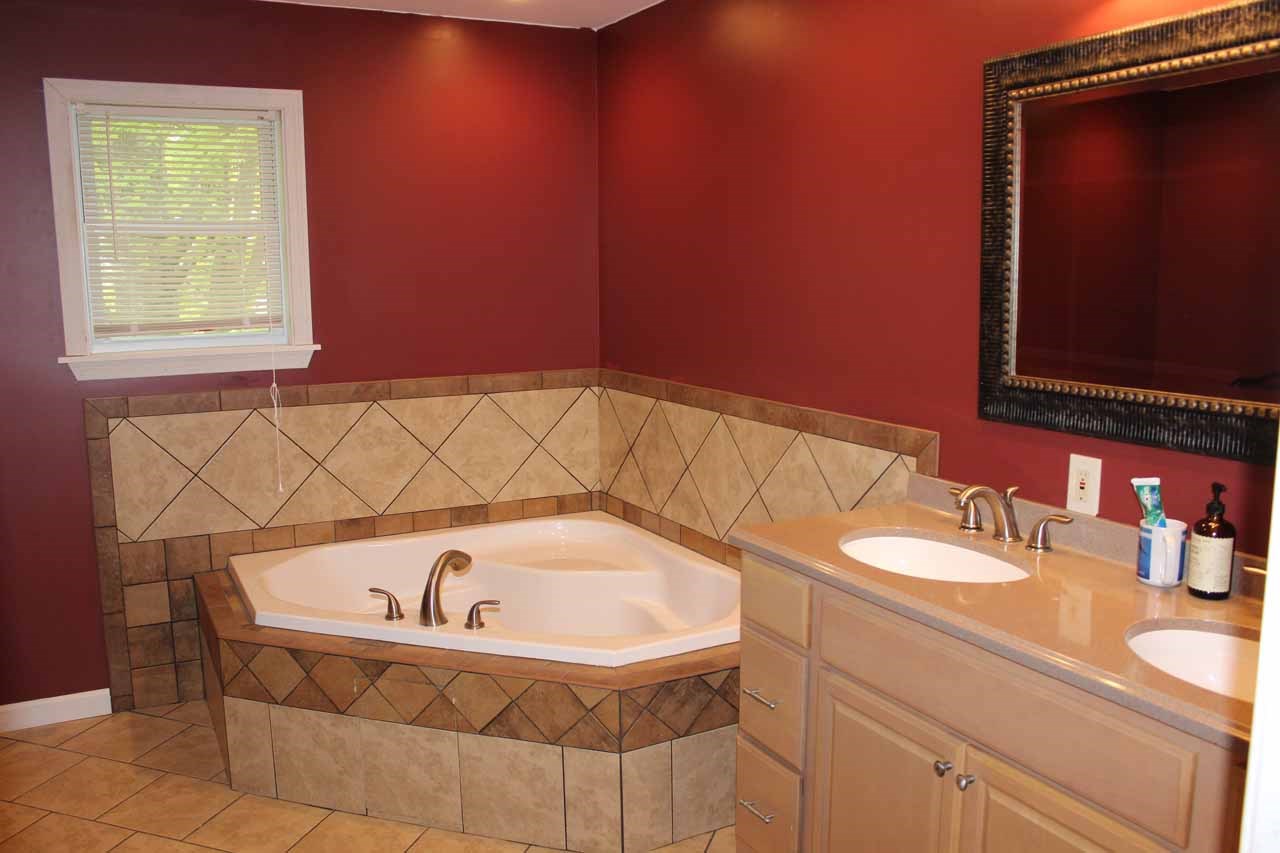 9 Sunny Acres Road Brattleboro, VT 05301 - Photo 9 of 16 Gallery Image 9