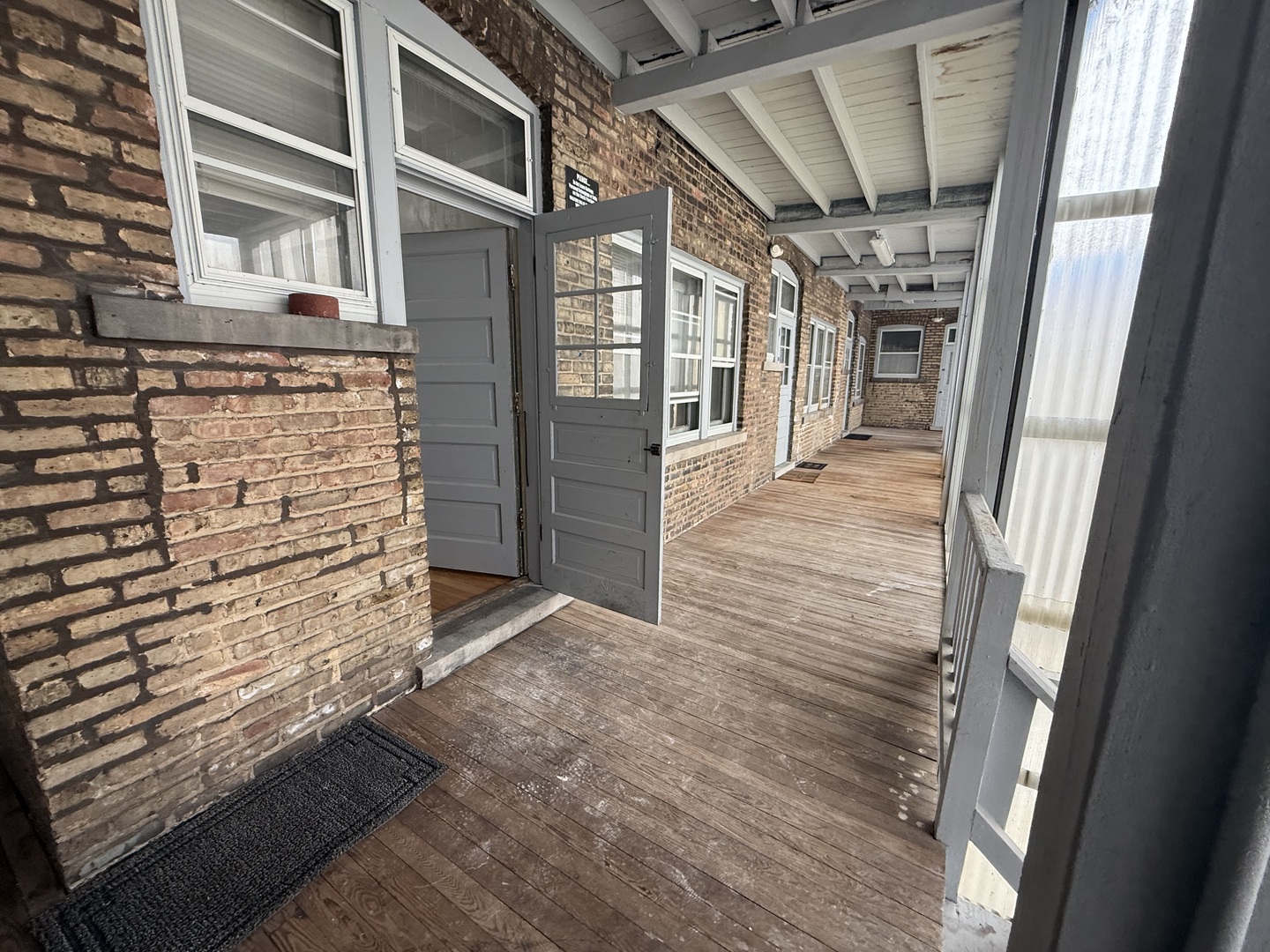 6829 21st Street, Unit 2E Berwyn, IL 60402 - Photo 15 of 15 a view of an empty room with a window