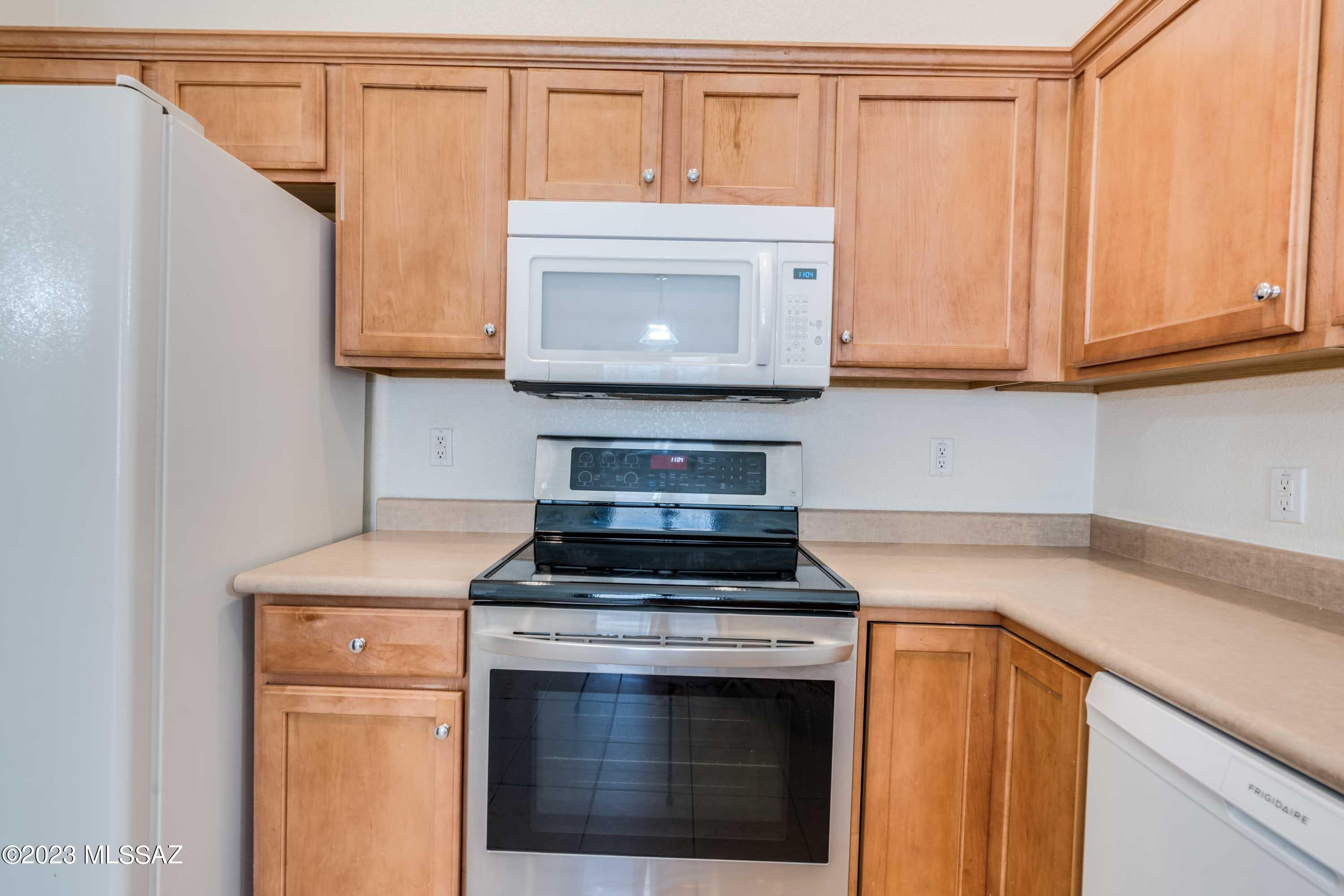 7839 South Splinter Way Tucson, AZ 85756 - Photo 2 of 49
