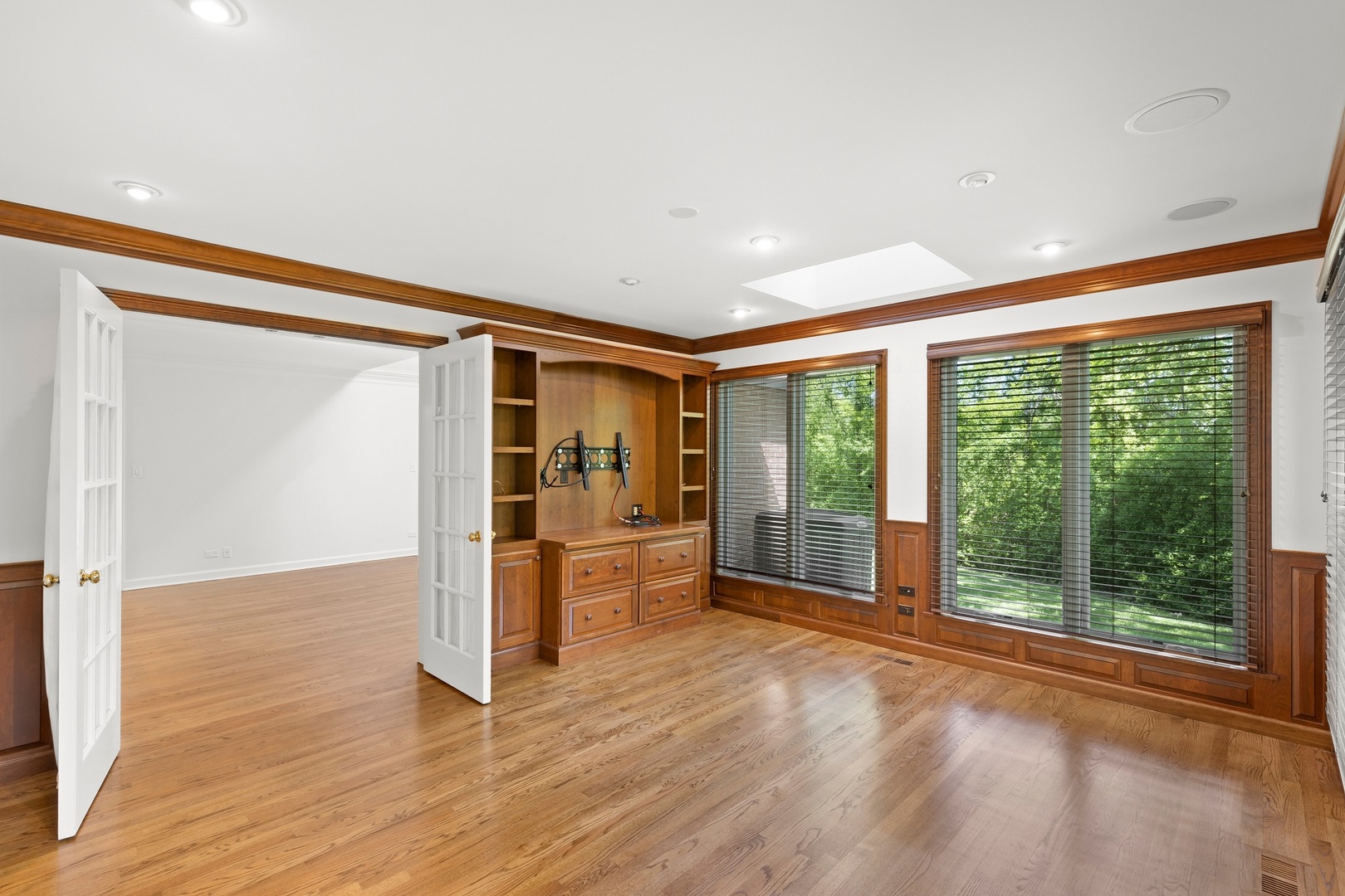 60 Bath And Tennis Club Road Lake Bluff, IL 60044 - Photo 7 of 29
