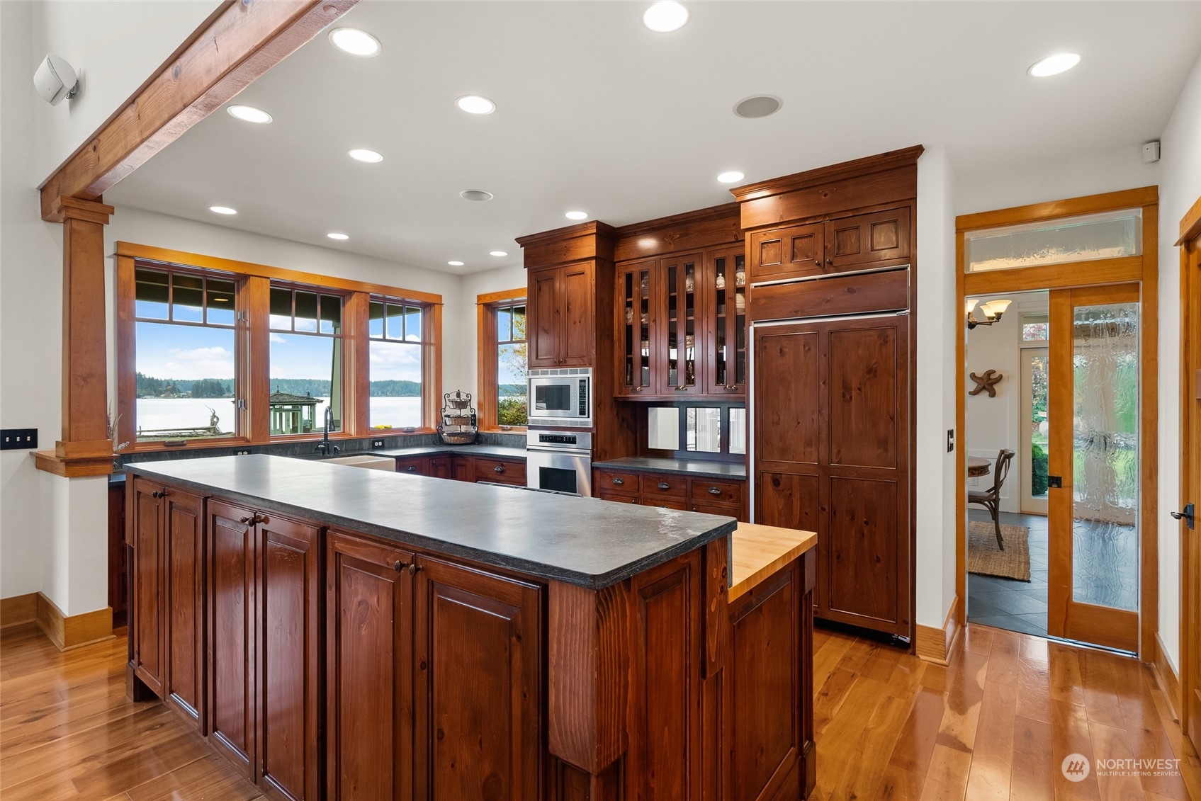 6920 East Grapeview Loop Road Allyn, WA 98524 - Photo 11 of 40 Gallery Image 11