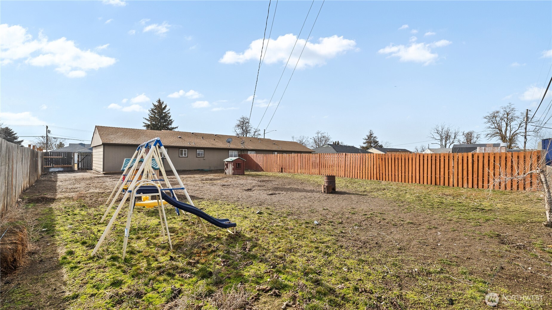 1243-1245 Pershing Road Moses Lake, WA 98837 - Photo 6 of 20 Gallery Image 6