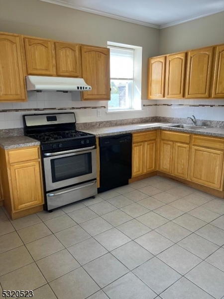 75 Pine Street, Unit 3R Montclair, NJ 07042 - Photo 1 of 9