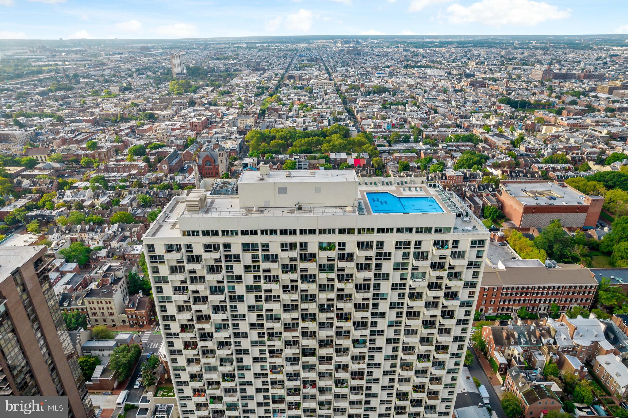 604 South Washington Square, Unit 309 Philadelphia, PA 19106 - Photo 28 of 28 a view of a city