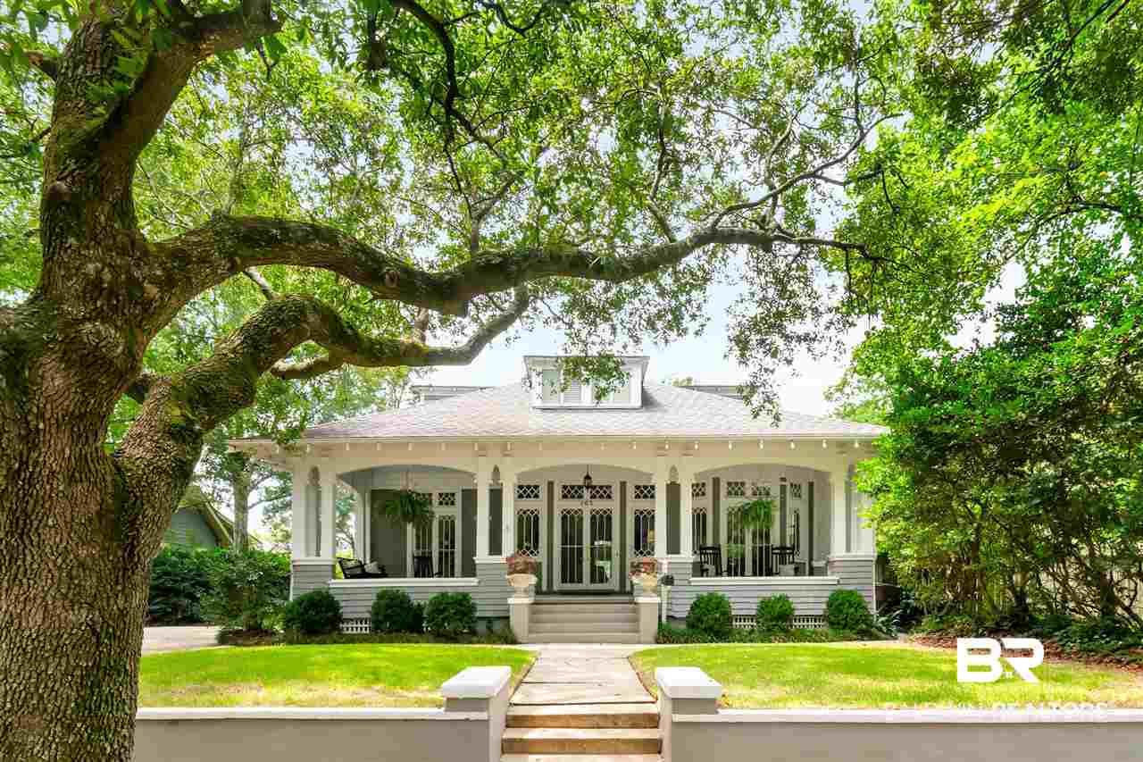 262 South Monterey Street Mobile, AL 36604 - Photo 1 of 50