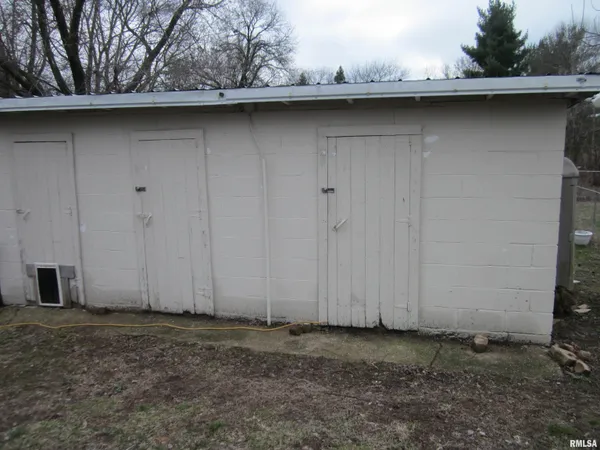 $99,900 | 303 West Market, Forest City, IL 61532