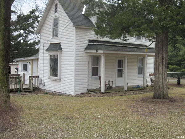 $99,900 | 303 West Market, Forest City, IL 61532