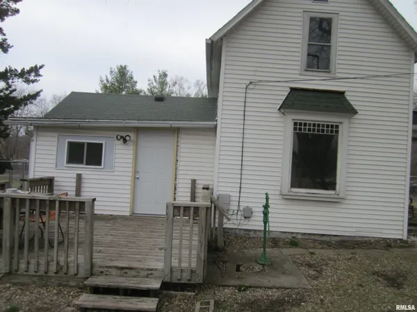 $99,900 | 303 West Market, Forest City, IL 61532