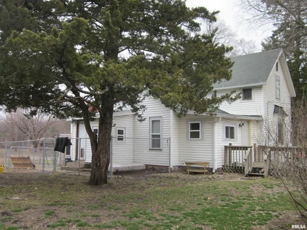 $99,900 | 303 West Market, Forest City, IL 61532