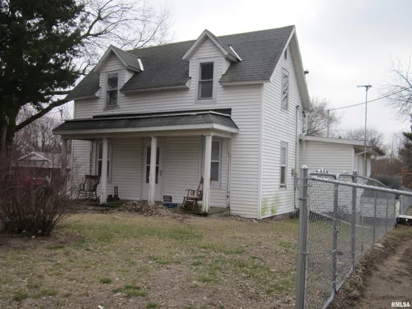 $99,900 | 303 West Market, Forest City, IL 61532