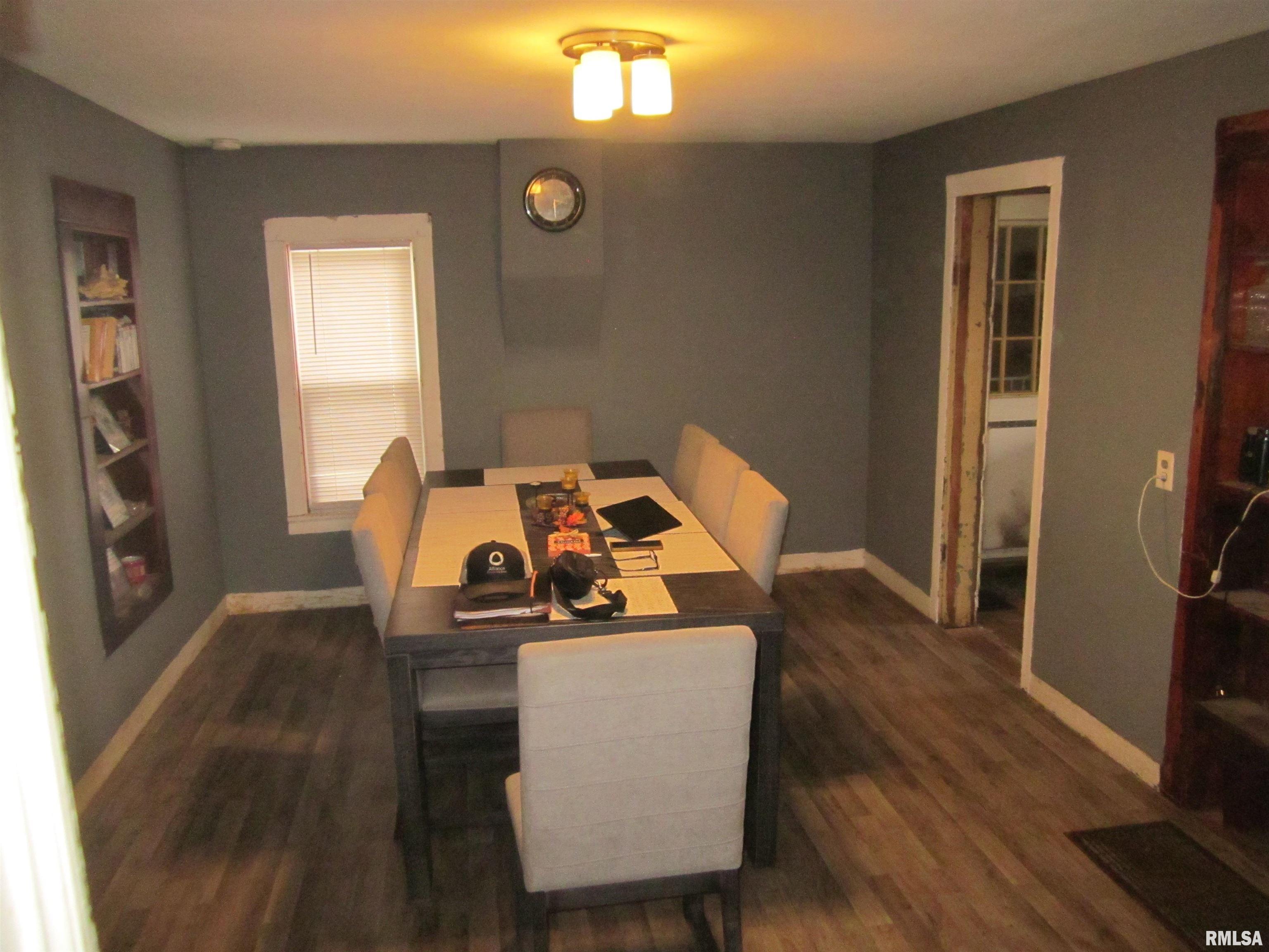 303 West Market Forest City, IL 61532 - Photo 10 of 34