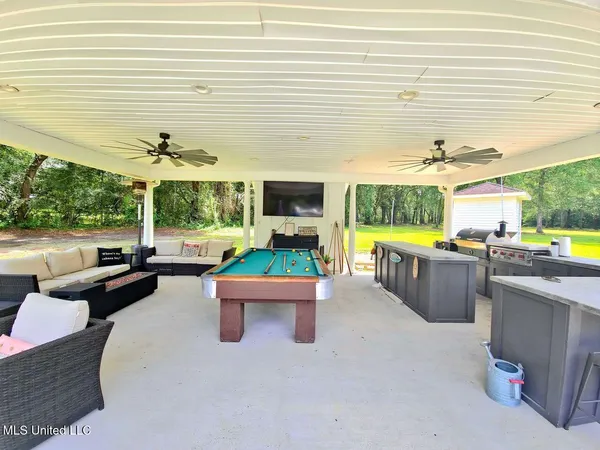 $719,000 | 17500 Goff Farm Road, Moss Point, MS 39562