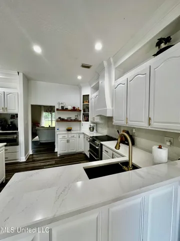 $719,000 | 17500 Goff Farm Road, Moss Point, MS 39562