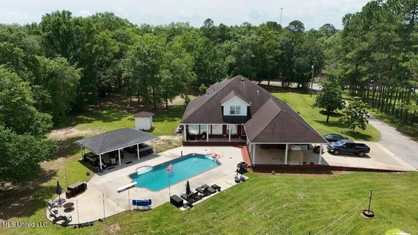 $719,000 | 17500 Goff Farm Road, Moss Point, MS 39562