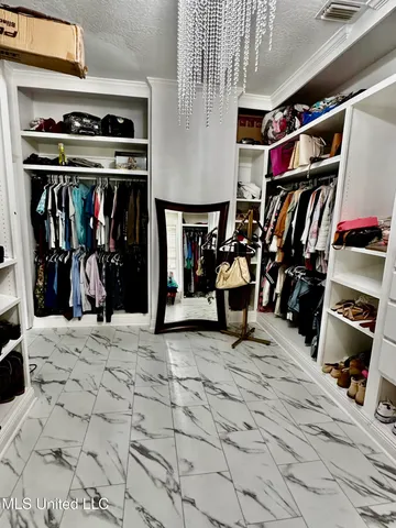 $719,000 | 17500 Goff Farm Road, Moss Point, MS 39562