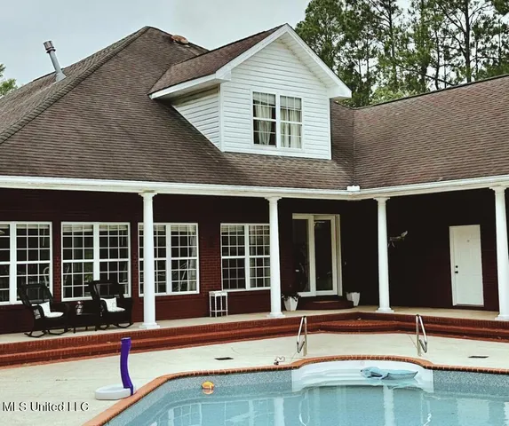 $719,000 | 17500 Goff Farm Road, Moss Point, MS 39562