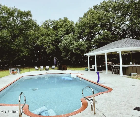 $719,000 | 17500 Goff Farm Road, Moss Point, MS 39562