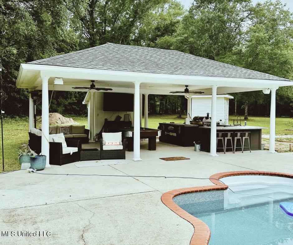 17500 Goff Farm Road Moss Point, MS 39562 - Photo 9 of 47 Mockup Editing Photo Facebook Post