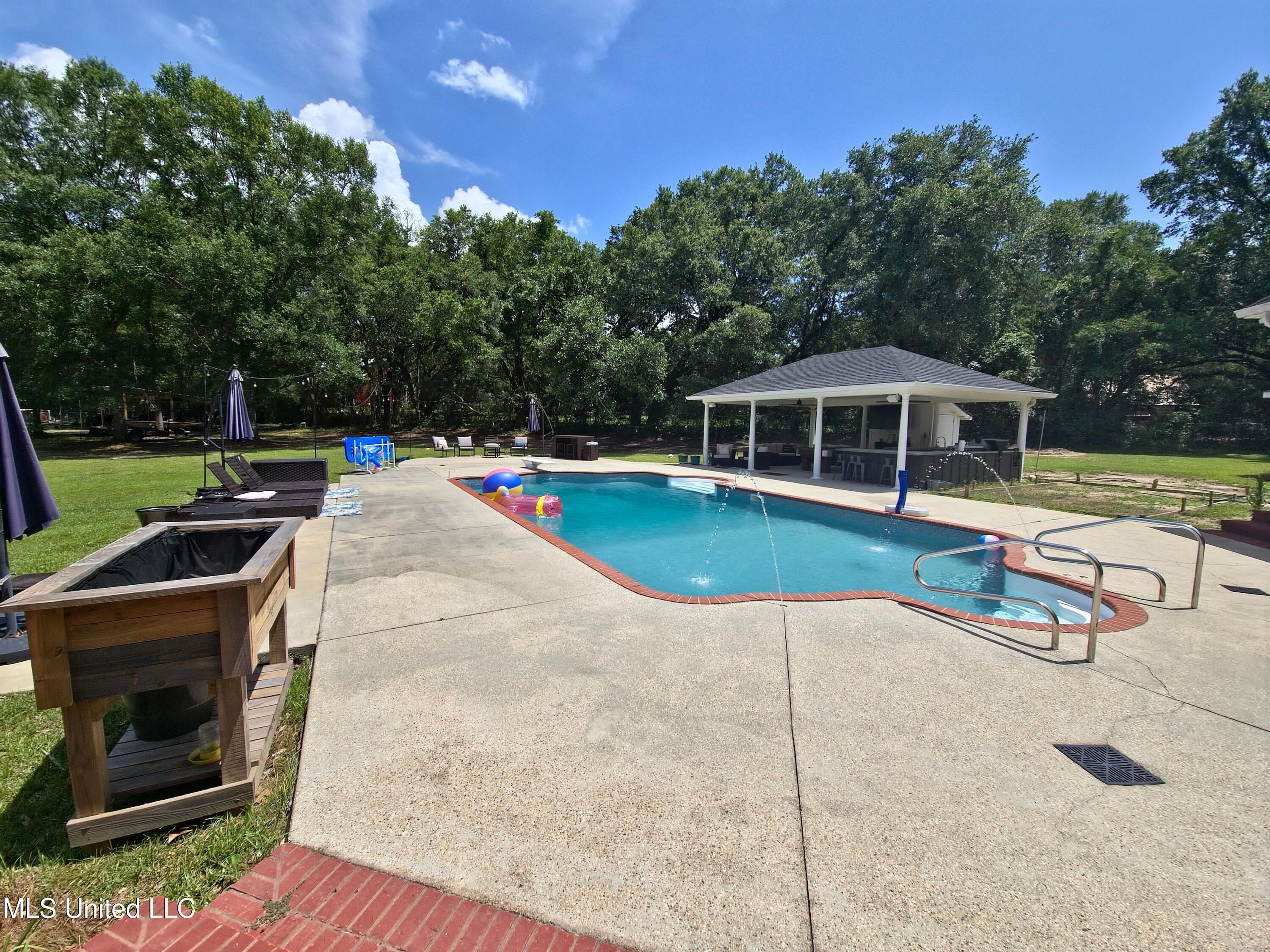 17500 Goff Farm Road Moss Point, MS 39562 - Photo 10 of 47 IMG_0678