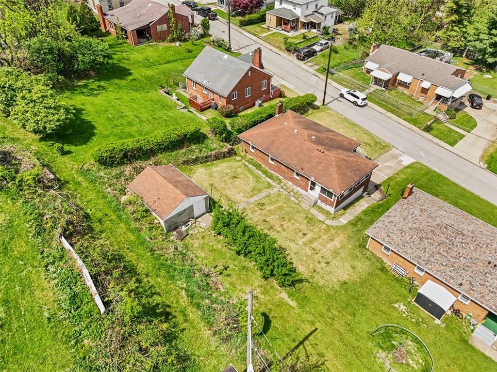 223 Washington Avenue Homestead, PA 15120 - Photo 27 of 31 an aerial view of a house with a garden
