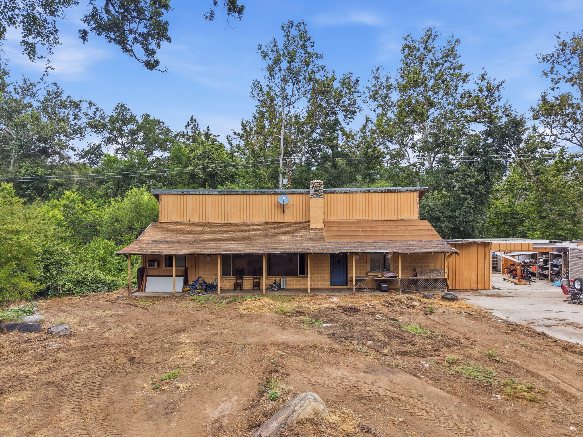 44065 South Fork Drive Three Rivers, CA 93271 - Photo 5 of 33 front view of a house with a porch