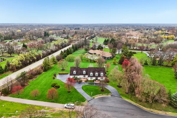 $1,225,000 | 1980 West Clover Drive, Inverness, IL 60067