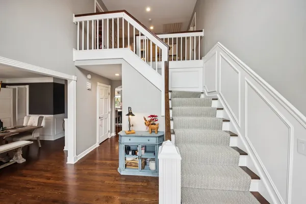 $1,225,000 | 1980 West Clover Drive, Inverness, IL 60067