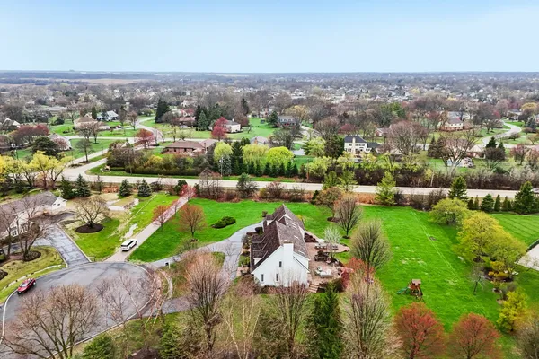 $1,225,000 | 1980 West Clover Drive, Inverness, IL 60067
