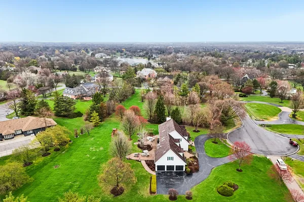 $1,225,000 | 1980 West Clover Drive, Inverness, IL 60067