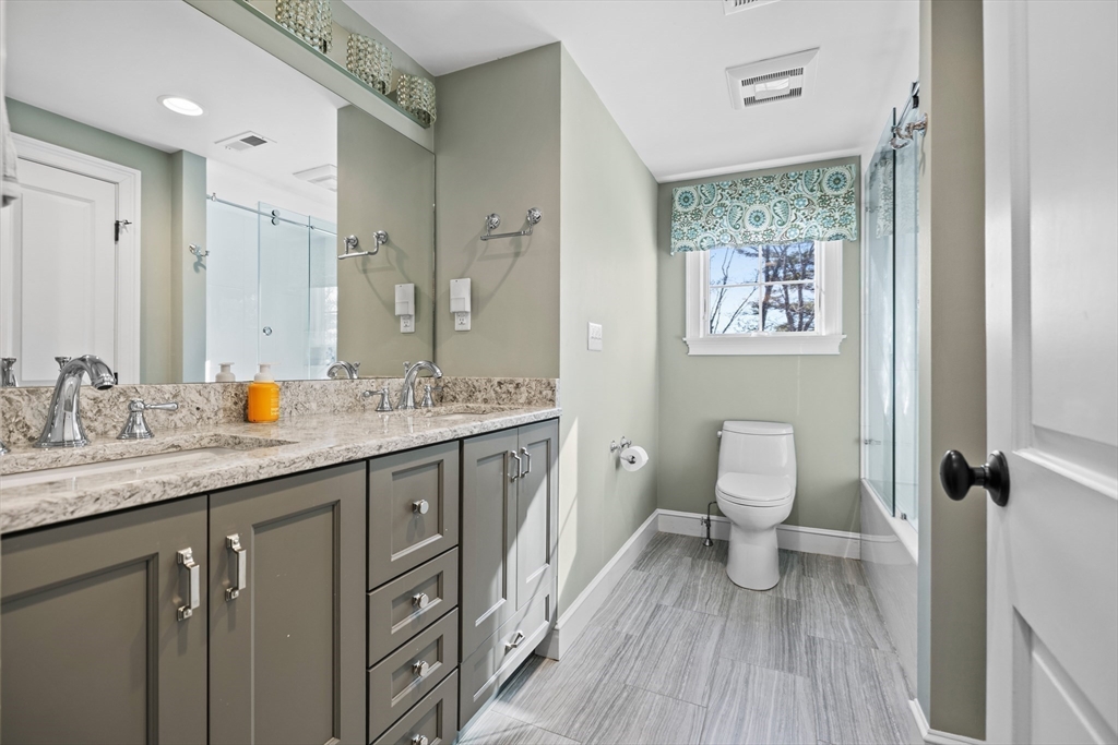 10 Hawthorne Road Winchester, MA 01890 - Photo 17 of 34