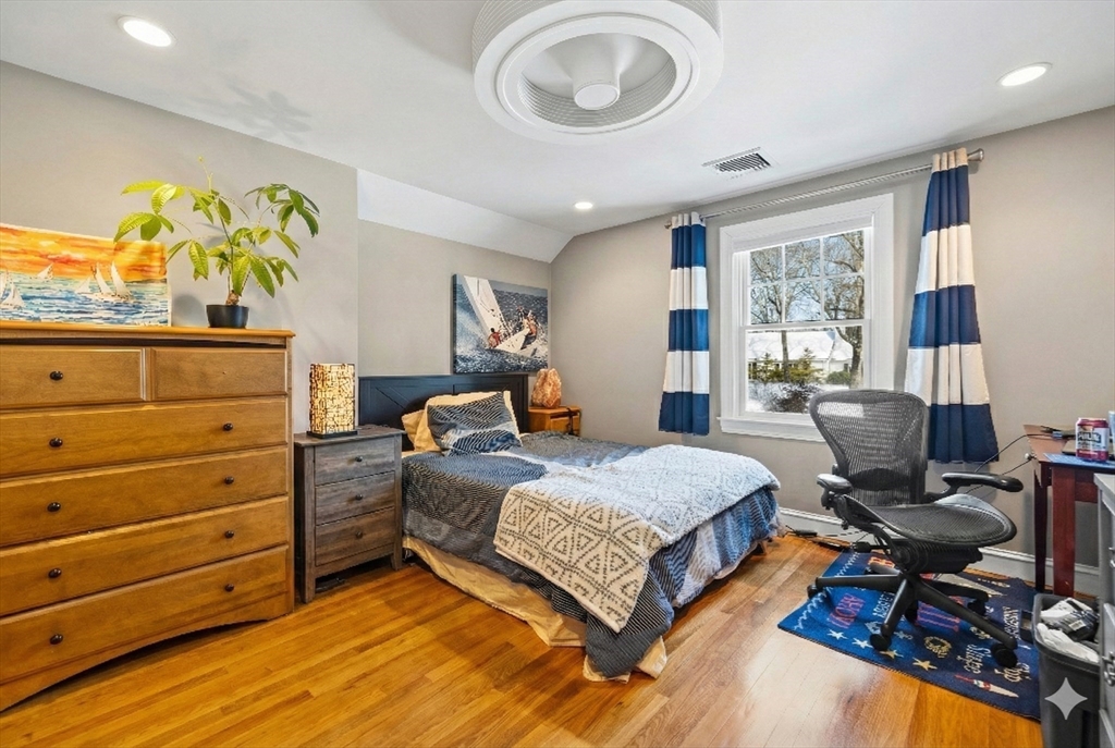 10 Hawthorne Road Winchester, MA 01890 - Photo 18 of 34