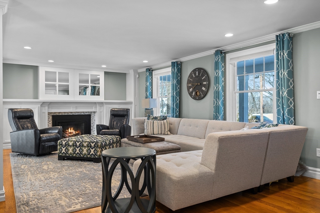 10 Hawthorne Road Winchester, MA 01890 - Photo 8 of 34