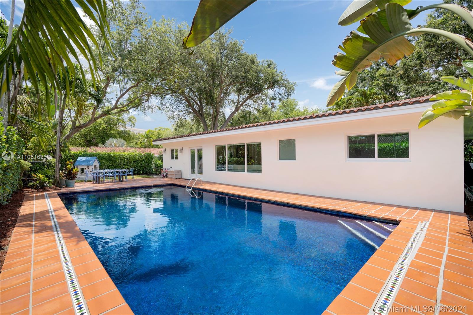 1330 San Remo Avenue Coral Gables, FL 33146 - Photo 16 of 19