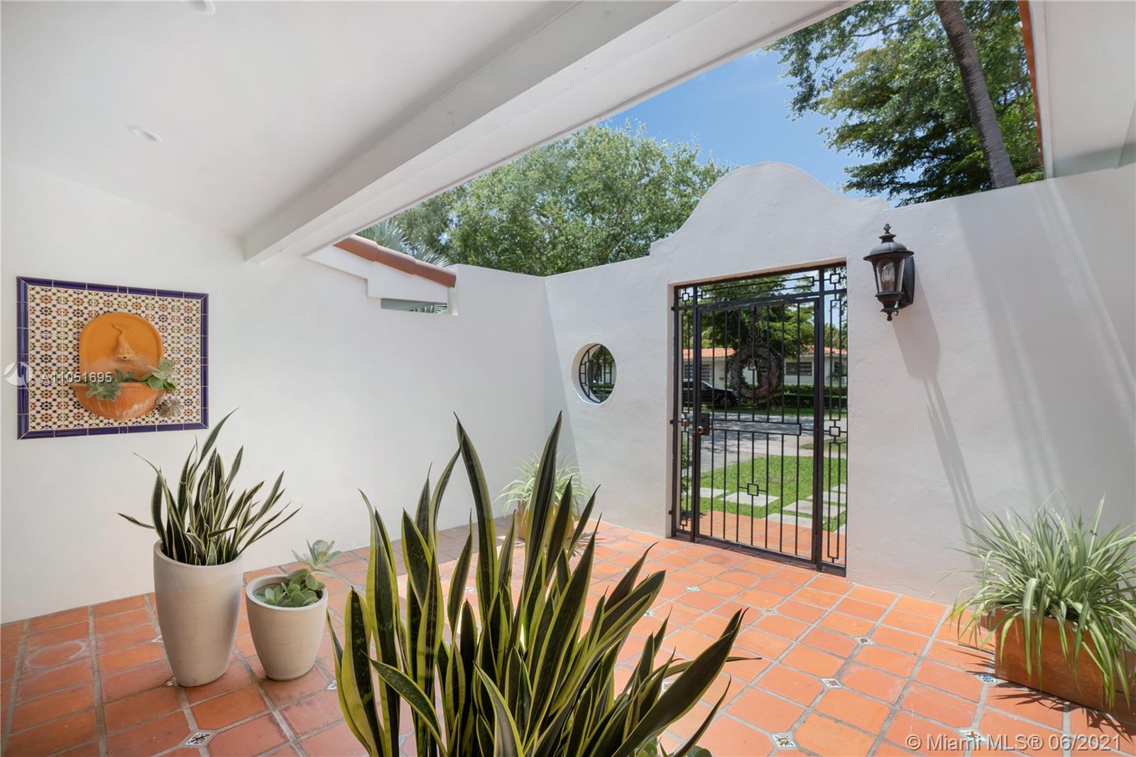 1330 San Remo Avenue Coral Gables, FL 33146 - Photo 3 of 19