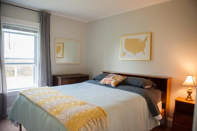 $1,850 | 90 Longwood Avenue, Unit 1, Manchester, NH 03109