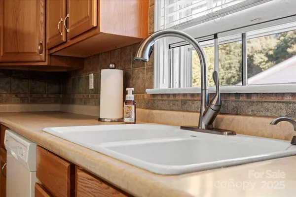 $249,000 | 502 Jefferson Street, Bennettsville, SC 29512