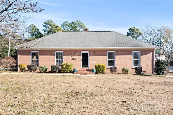 $249,000 | 502 Jefferson Street, Bennettsville, SC 29512