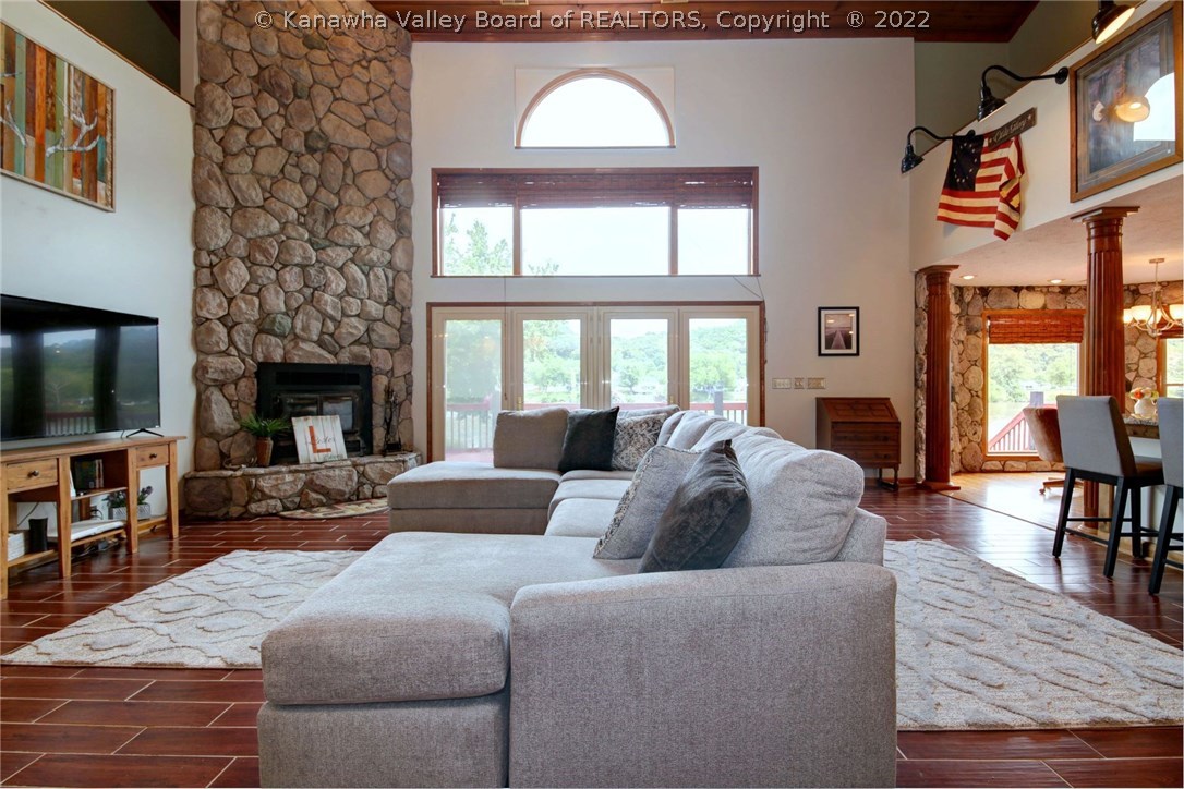 288 Cannery Lane Winfield, WV 25213 - Photo 6 of 50 In the winter cozy up with a book, while you are warmed by the fire and melancholy with the glances at the river, as you enjoy your favorite warm drink.