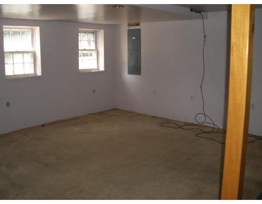 14 Cypress Road Holbrook, MA 02343 - Photo 5 of 8 Gallery Image 5