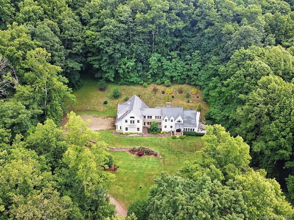 386 Walker Road Waynesville, NC 28786 - Photo 1 of 32
