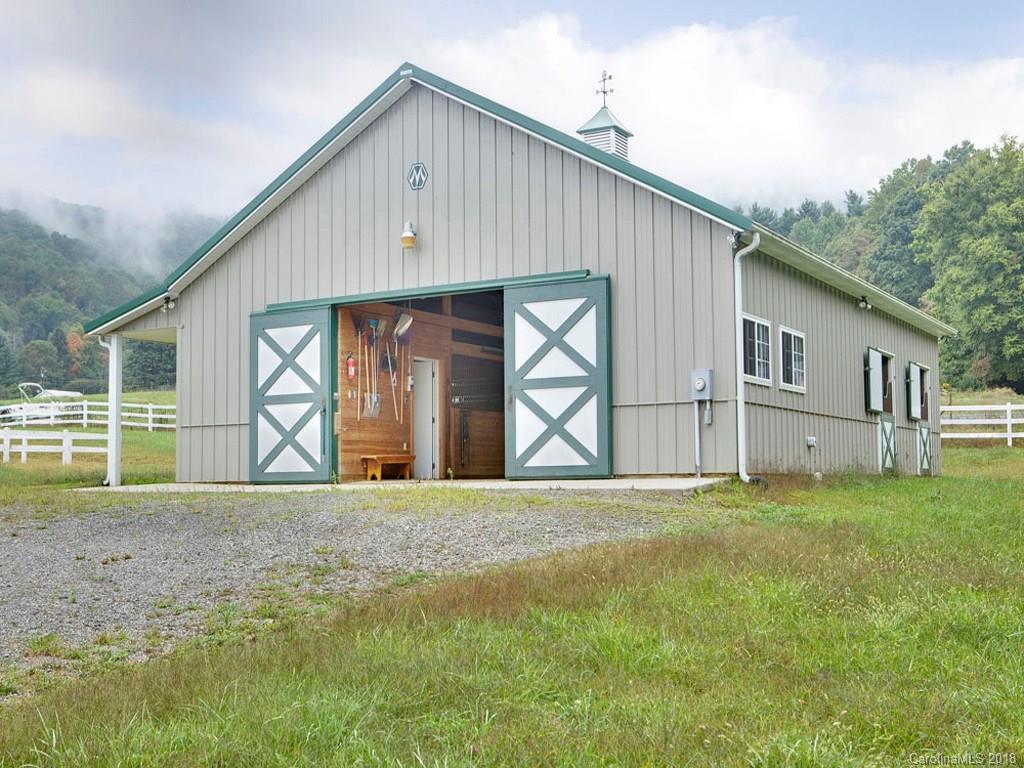 386 Walker Road Waynesville, NC 28786 - Photo 19 of 32