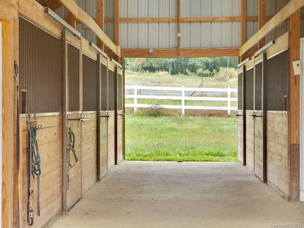 386 Walker Road Waynesville, NC 28786 - Photo 25 of 32