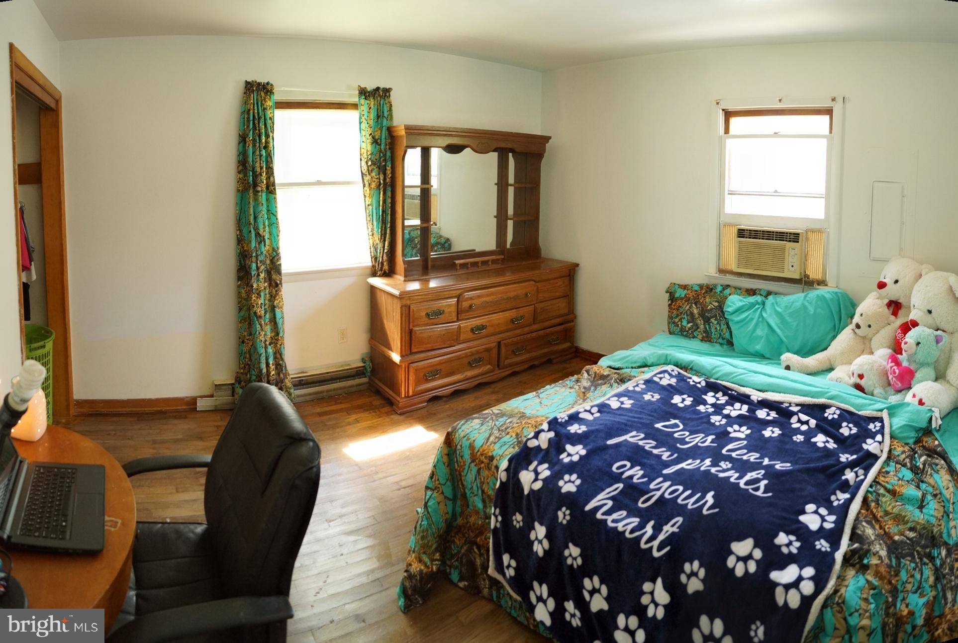 123 Aker Road Queenstown, MD 21658 - Photo 8 of 11 Bedroom