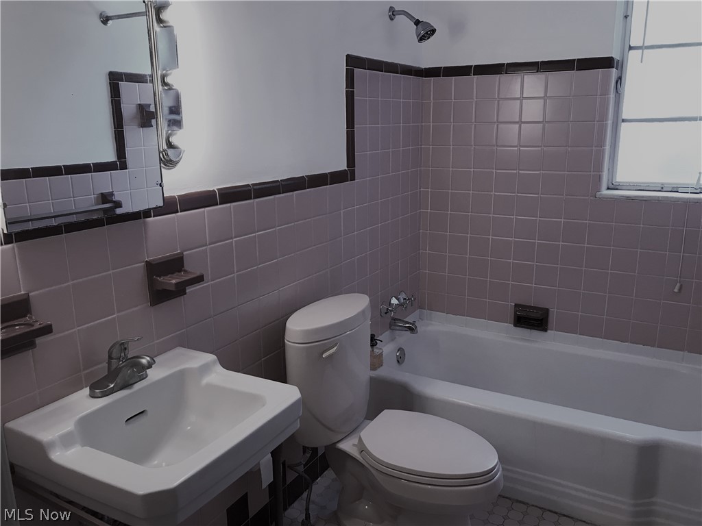 19860 Lorain Road, Unit 6 Cleveland, OH 44126 - Photo 8 of 14